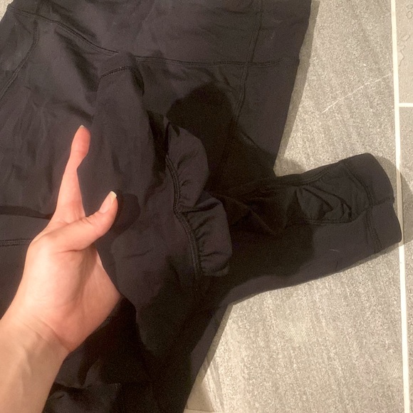 Lululemon | Black Leggings w/ Ruched Ankles | Size 4 - Picture 7 of 7